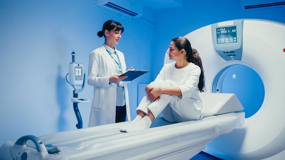 Ressonância Magnética Dor nas Costas: Guia Definitivo 2025
