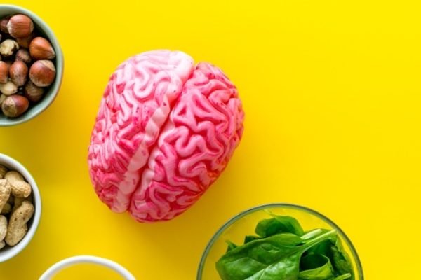 Alimentos para o Cérebro: Guia Definitivo 2025