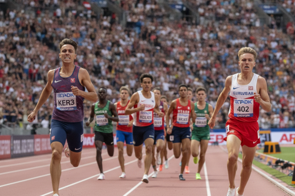 Corrida 1500m: O Duelo Épico de Kerr e Ingebrigtsen!