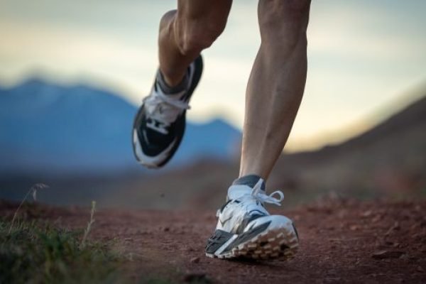 HOKA Speedgoat 7: O Guia Definitivo para Trail Runners