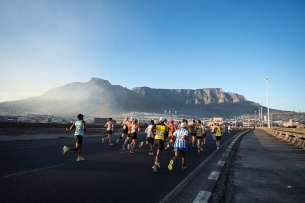 Maratona de Cape Town: Elite Histórica e Prêmios Maiores!