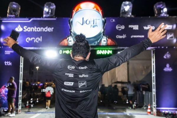 Night Run Curitiba: A Odisseia Definitiva Sob as Estrelas!